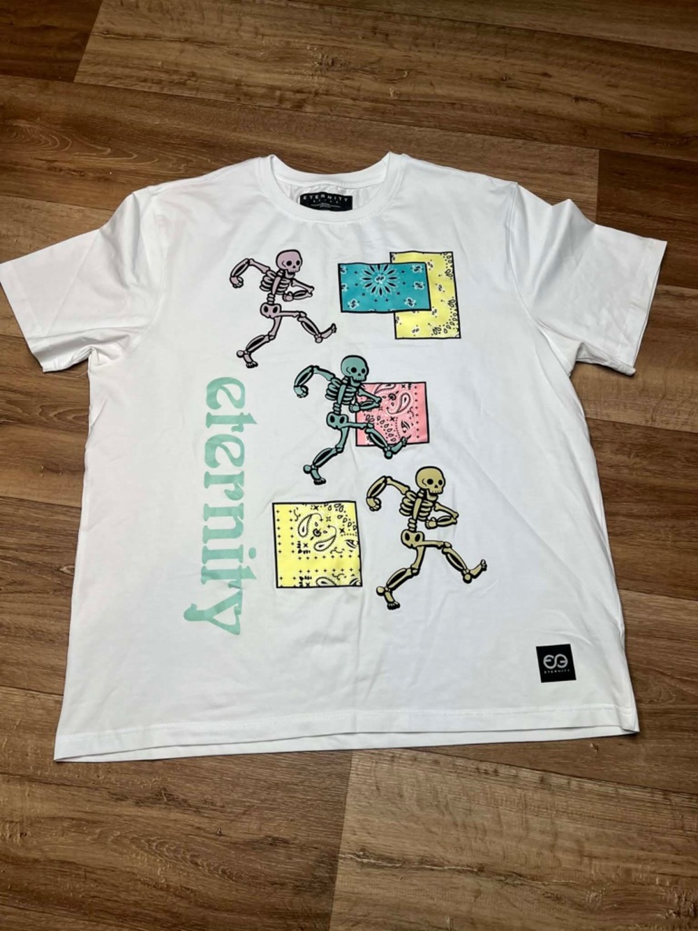 Men’s White ETERNAL tshirt Short Sleeve Size 2XL